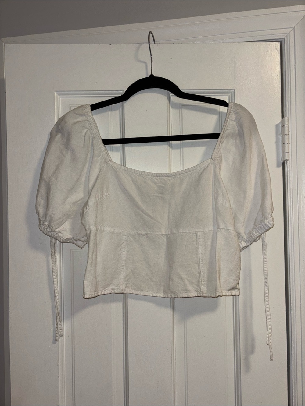 Express White Puffy Sleeve Crop Top